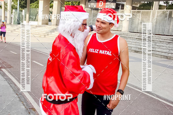 Compre suas fotos do eventoSubida do Papai Noel - treino da Equipe P� carioca no Fotop