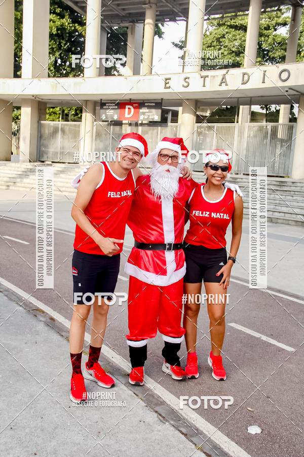 Compre suas fotos do eventoSubida do Papai Noel - treino da Equipe P� carioca no Fotop