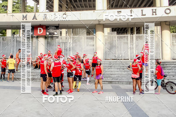 Compre suas fotos do eventoSubida do Papai Noel - treino da Equipe P� carioca no Fotop