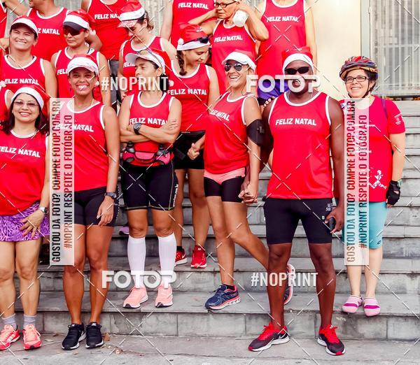 Compre suas fotos do eventoSubida do Papai Noel - treino da Equipe P� carioca no Fotop