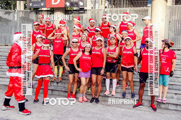 Compre suas fotos do eventoSubida do Papai Noel - treino da Equipe P� carioca no Fotop