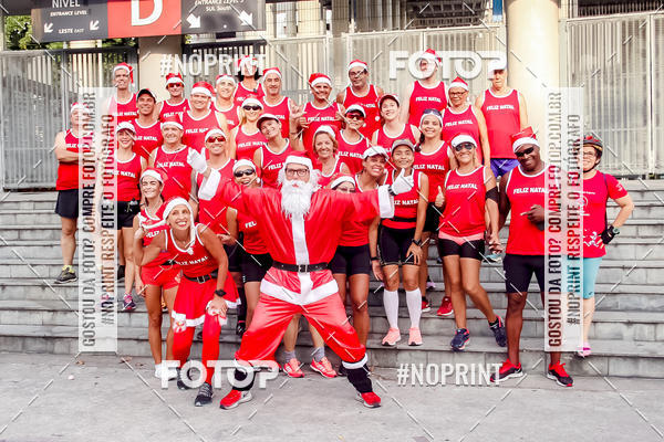 Compre suas fotos do eventoSubida do Papai Noel - treino da Equipe P� carioca no Fotop