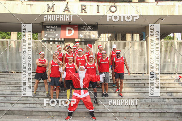 Compre suas fotos do eventoSubida do Papai Noel - treino da Equipe P� carioca no Fotop