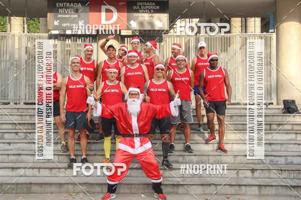 Compre suas fotos do eventoSubida do Papai Noel - treino da Equipe P� carioca no Fotop