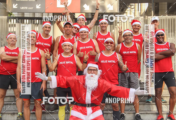 Compre suas fotos do eventoSubida do Papai Noel - treino da Equipe P� carioca no Fotop