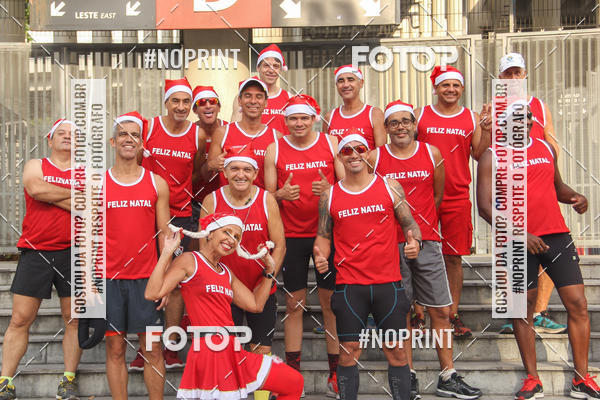 Compre suas fotos do eventoSubida do Papai Noel - treino da Equipe P� carioca no Fotop