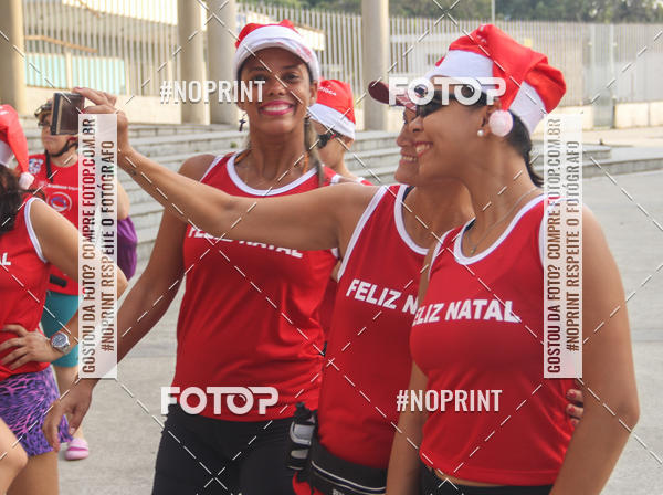 Compre suas fotos do eventoSubida do Papai Noel - treino da Equipe P� carioca no Fotop