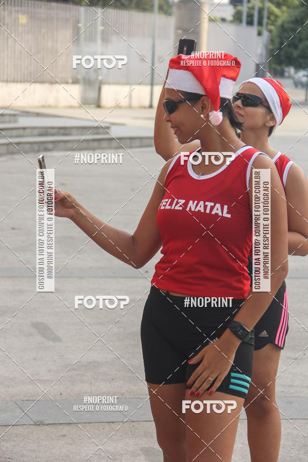 Compre suas fotos do eventoSubida do Papai Noel - treino da Equipe P� carioca no Fotop