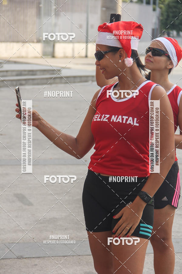 Compre suas fotos do eventoSubida do Papai Noel - treino da Equipe P� carioca no Fotop