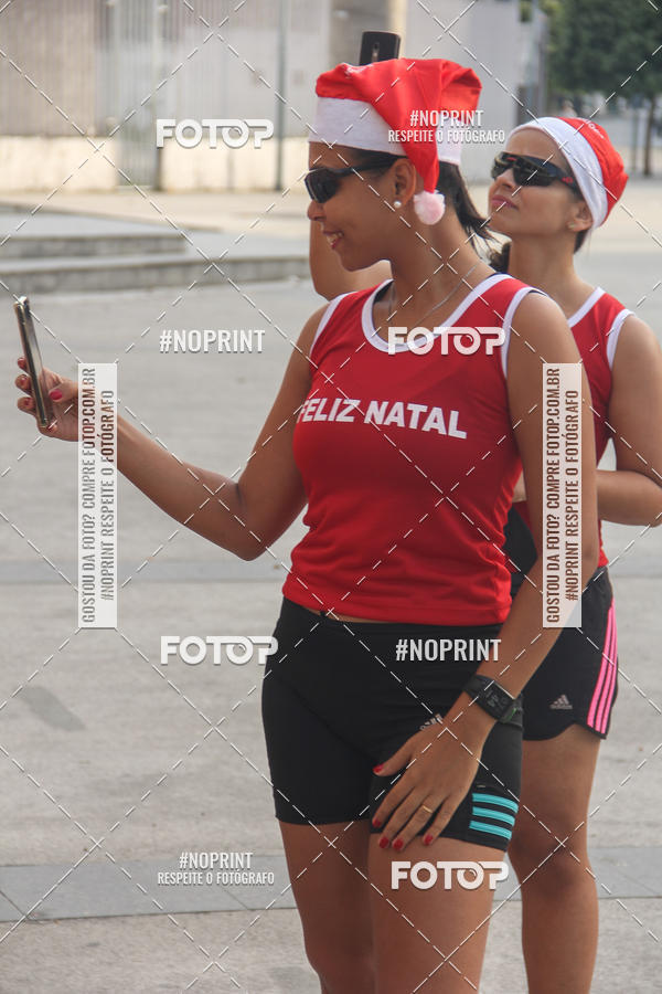 Compre suas fotos do eventoSubida do Papai Noel - treino da Equipe P� carioca no Fotop