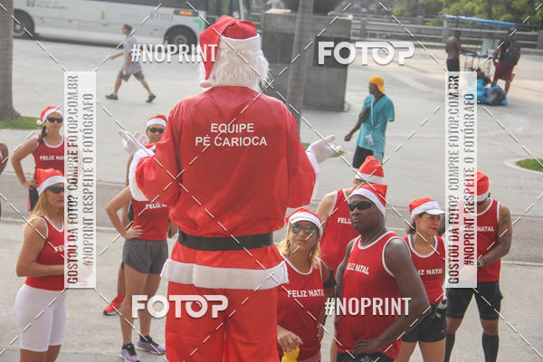 Compre suas fotos do eventoSubida do Papai Noel - treino da Equipe P� carioca no Fotop