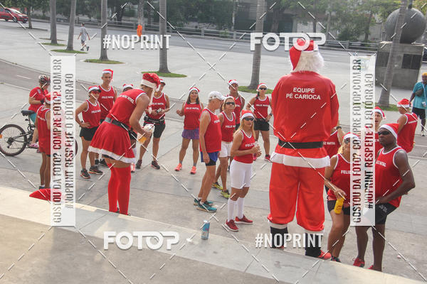 Compre suas fotos do eventoSubida do Papai Noel - treino da Equipe P� carioca no Fotop