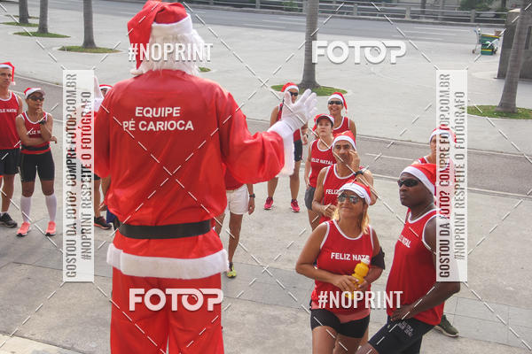 Compre suas fotos do eventoSubida do Papai Noel - treino da Equipe P� carioca no Fotop