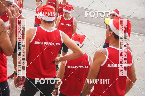 Compre suas fotos do eventoSubida do Papai Noel - treino da Equipe P� carioca no Fotop