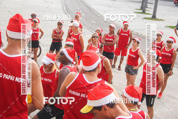 Compre suas fotos do eventoSubida do Papai Noel - treino da Equipe P� carioca no Fotop
