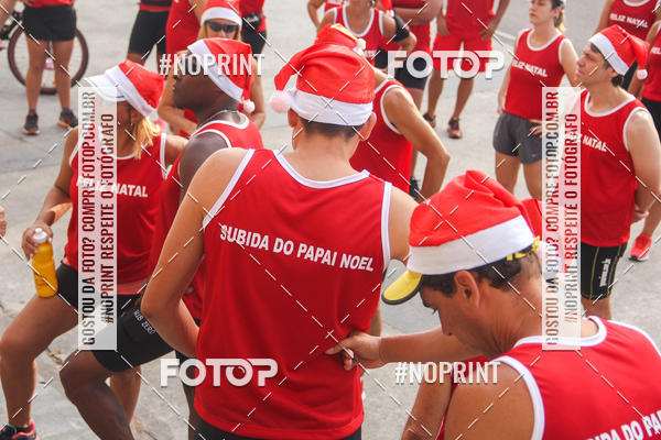 Compre suas fotos do eventoSubida do Papai Noel - treino da Equipe P� carioca no Fotop