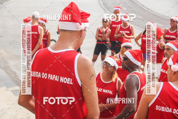 Compre suas fotos do eventoSubida do Papai Noel - treino da Equipe P� carioca no Fotop