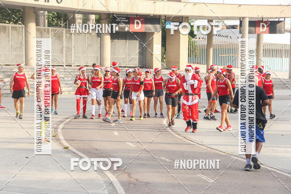 Compre suas fotos do eventoSubida do Papai Noel - treino da Equipe P� carioca no Fotop