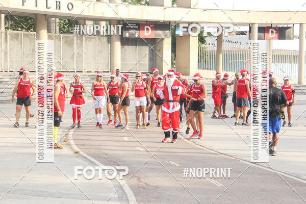 Compre suas fotos do eventoSubida do Papai Noel - treino da Equipe P� carioca no Fotop