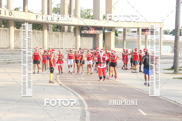 Compre suas fotos do eventoSubida do Papai Noel - treino da Equipe P� carioca no Fotop