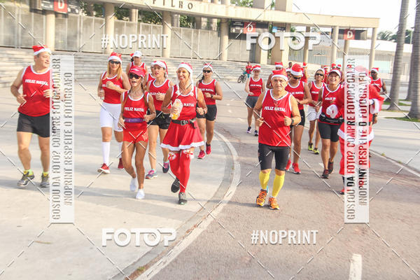 Compre suas fotos do eventoSubida do Papai Noel - treino da Equipe P� carioca no Fotop