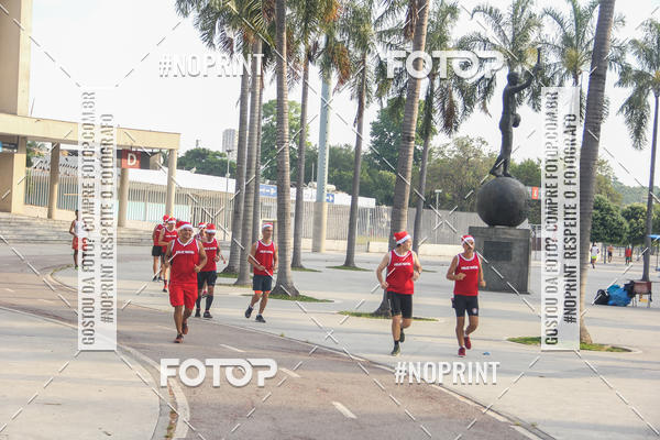 Compra tus fotos del eventoSubida do Papai Noel - treino da Equipe P� carioca En Fotop