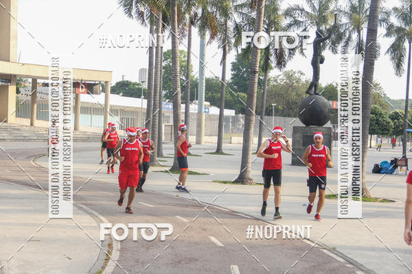Compra tus fotos del eventoSubida do Papai Noel - treino da Equipe P� carioca En Fotop