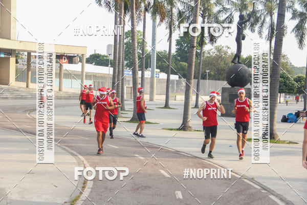 Compra tus fotos del eventoSubida do Papai Noel - treino da Equipe P� carioca En Fotop