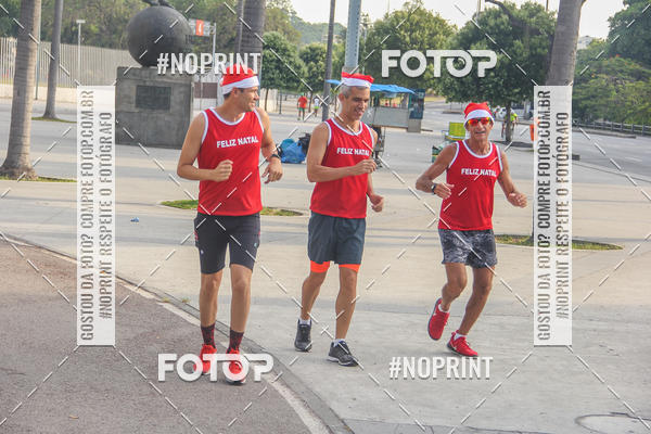 Compra tus fotos del eventoSubida do Papai Noel - treino da Equipe P� carioca En Fotop