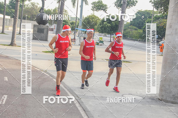 Compra tus fotos del eventoSubida do Papai Noel - treino da Equipe P� carioca En Fotop
