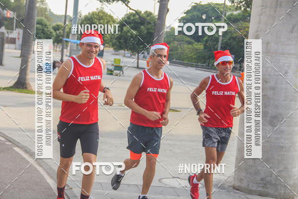 Compra tus fotos del eventoSubida do Papai Noel - treino da Equipe P� carioca En Fotop