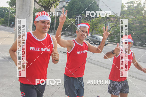 Compra tus fotos del eventoSubida do Papai Noel - treino da Equipe P� carioca En Fotop