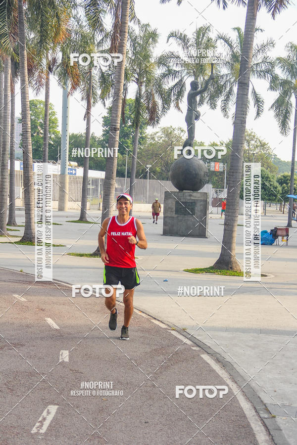 Compra tus fotos del eventoSubida do Papai Noel - treino da Equipe P� carioca En Fotop