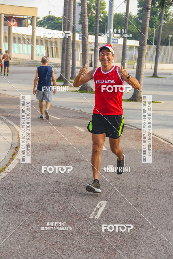 Compra tus fotos del eventoSubida do Papai Noel - treino da Equipe P� carioca En Fotop