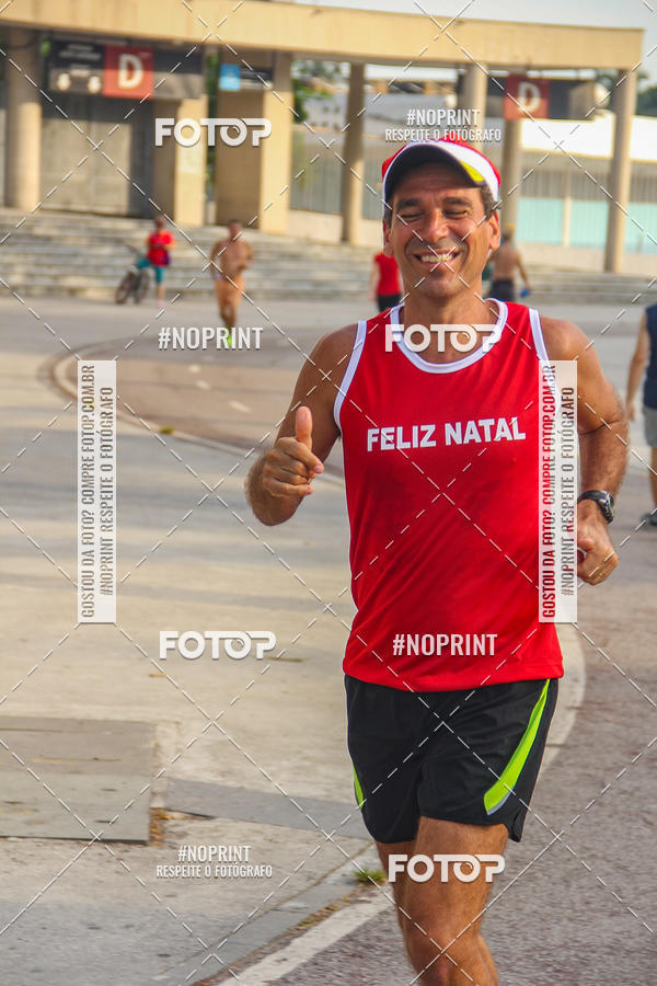 Compra tus fotos del eventoSubida do Papai Noel - treino da Equipe P� carioca En Fotop