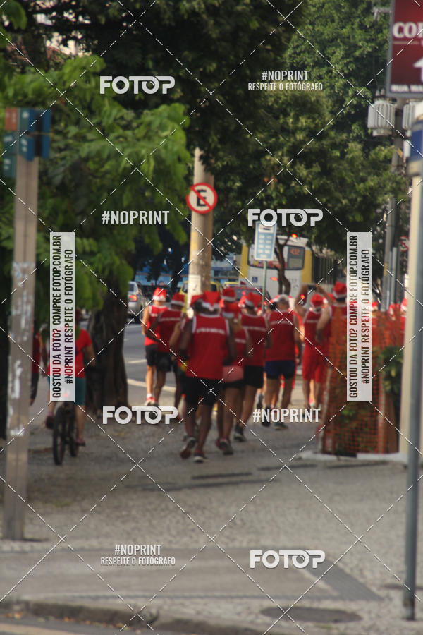 Achetez vos photos de l'�v�nementSubida do Papai Noel - treino da Equipe P� carioca sur Fotop