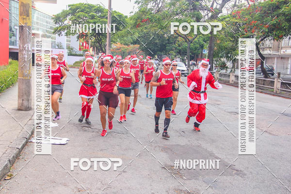 Achetez vos photos de l'�v�nementSubida do Papai Noel - treino da Equipe P� carioca sur Fotop