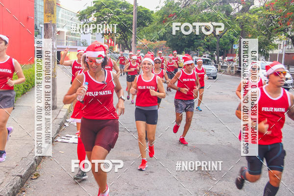 Achetez vos photos de l'�v�nementSubida do Papai Noel - treino da Equipe P� carioca sur Fotop
