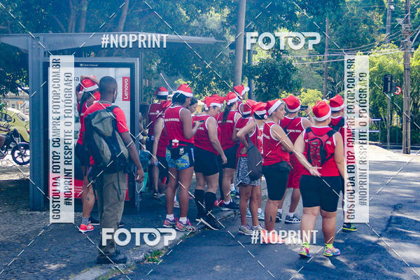 Compra tus fotos del eventoSubida do Papai Noel - treino da Equipe P� carioca En Fotop