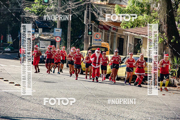 Compra tus fotos del eventoSubida do Papai Noel - treino da Equipe P� carioca En Fotop