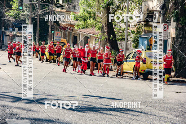Compra tus fotos del eventoSubida do Papai Noel - treino da Equipe P� carioca En Fotop