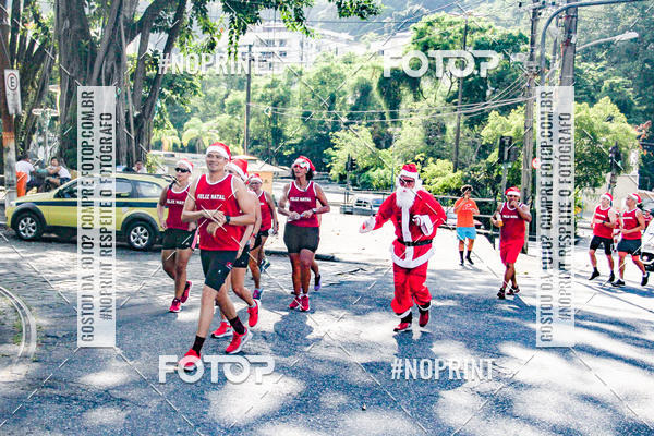 Achetez vos photos de l'�v�nementSubida do Papai Noel - treino da Equipe P� carioca sur Fotop