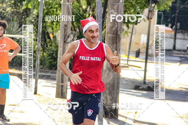 Achetez vos photos de l'�v�nementSubida do Papai Noel - treino da Equipe P� carioca sur Fotop