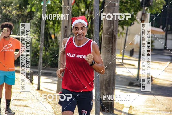 Achetez vos photos de l'�v�nementSubida do Papai Noel - treino da Equipe P� carioca sur Fotop