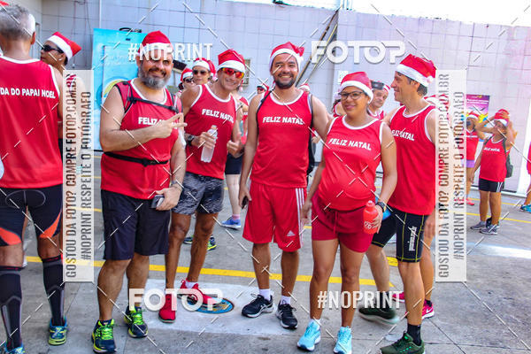 Achetez vos photos de l'�v�nementSubida do Papai Noel - treino da Equipe P� carioca sur Fotop
