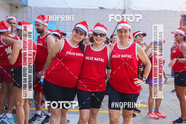 Compre as suas fotos do eventoSubida do Papai Noel - treino da Equipe P� carioca no Fotop