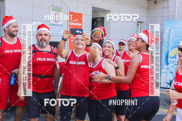 Compre as suas fotos do eventoSubida do Papai Noel - treino da Equipe P� carioca no Fotop