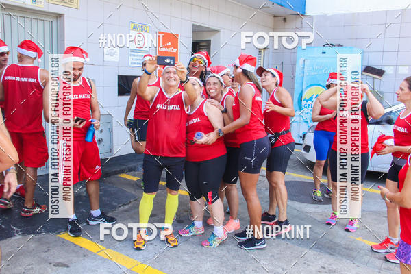 Compre as suas fotos do eventoSubida do Papai Noel - treino da Equipe P� carioca no Fotop