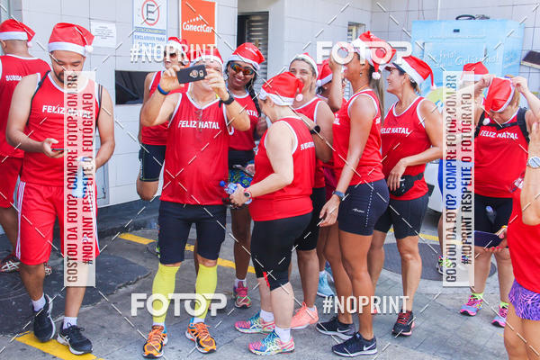 Compre as suas fotos do eventoSubida do Papai Noel - treino da Equipe P� carioca no Fotop