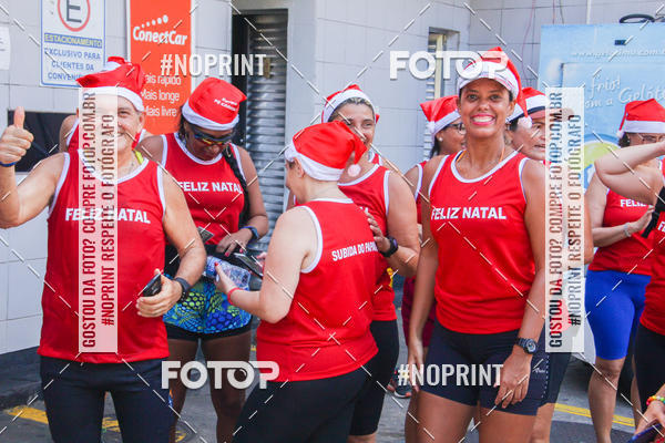 Compre as suas fotos do eventoSubida do Papai Noel - treino da Equipe P� carioca no Fotop